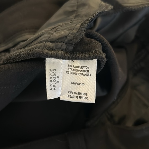 Andrew Marc Black Spandex Blend Skinny Jeans Size 4 - Picture 8 of 8